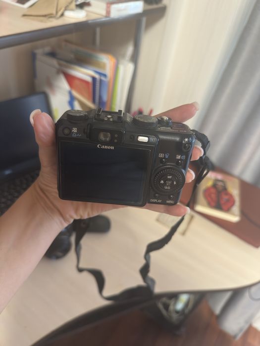 Цифрова камера Canon g9