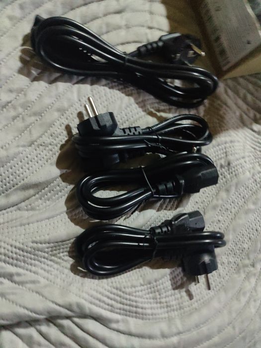 Шнури до мережі, підходять до електроприборів