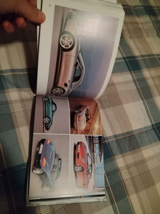 3 Livros - 2 inglês e 1 português Porsche, Mercedes Benz e Lancia, 
N