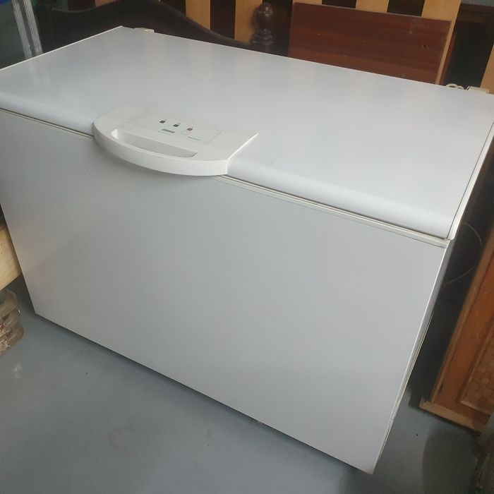 Arca Congeladora Zanussi 350 Litros - Bom Estado