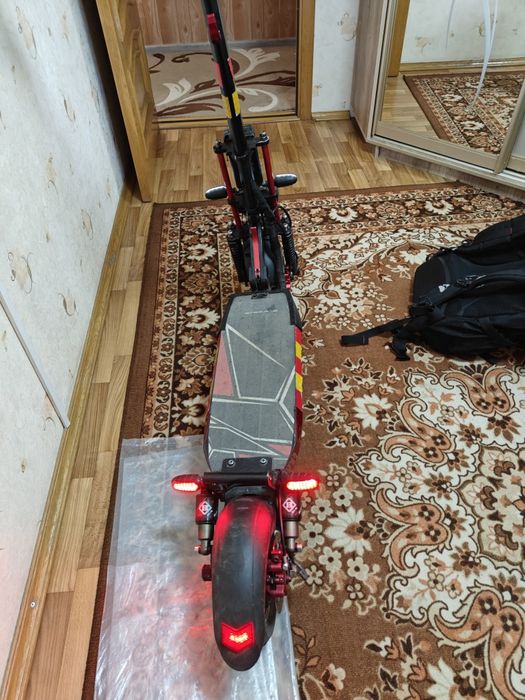 Електро самокат + інвертор .