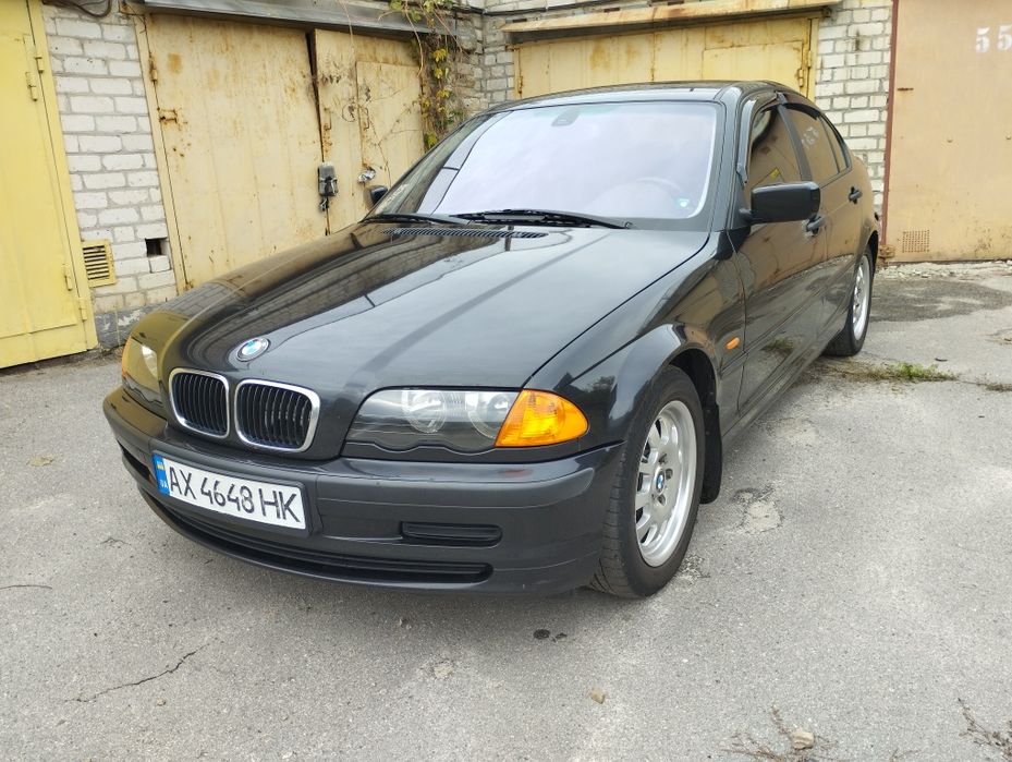 Продам BMW E46 316i 1.9л. Седан. 1999 года