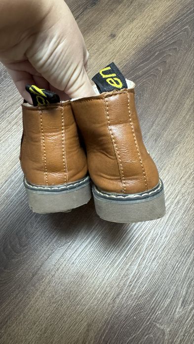 Теплі чобітки на дівчинку