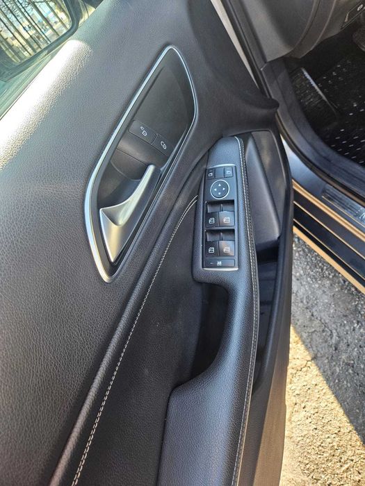 Mercedes-Benz GLA-Class 2016