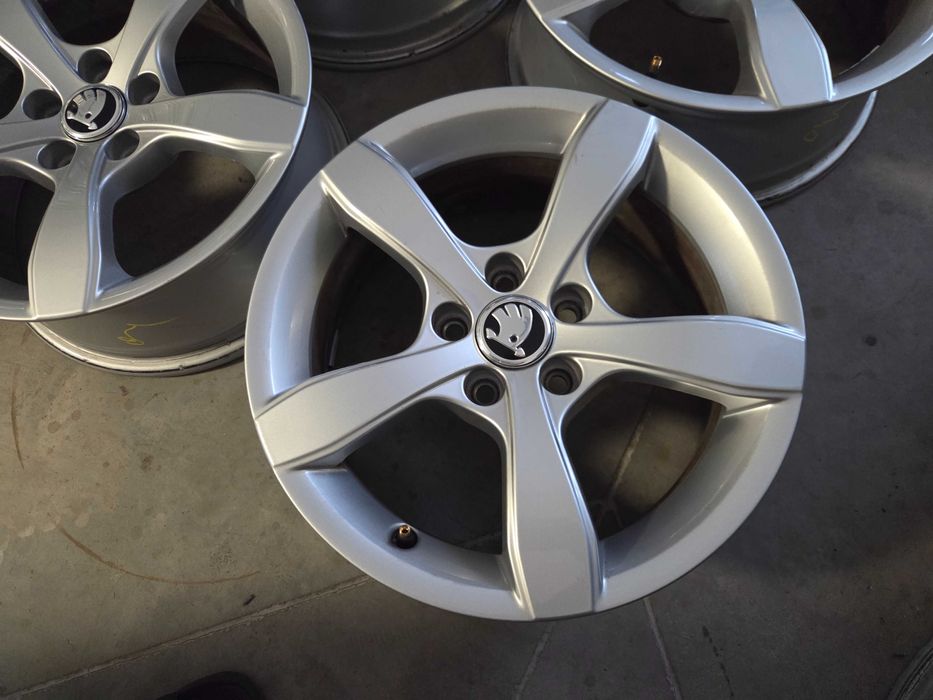 Alufelgi 15" 5x100 Skoda Fabia Rapid Roomster Scout VW Polo Golf Bora