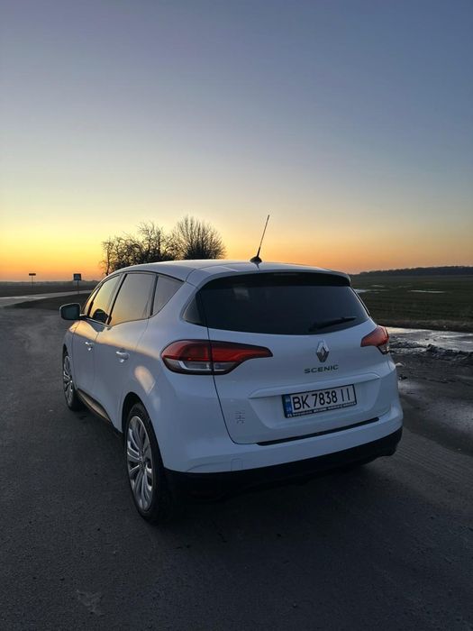 Продам автомобіль Рено сценік 4