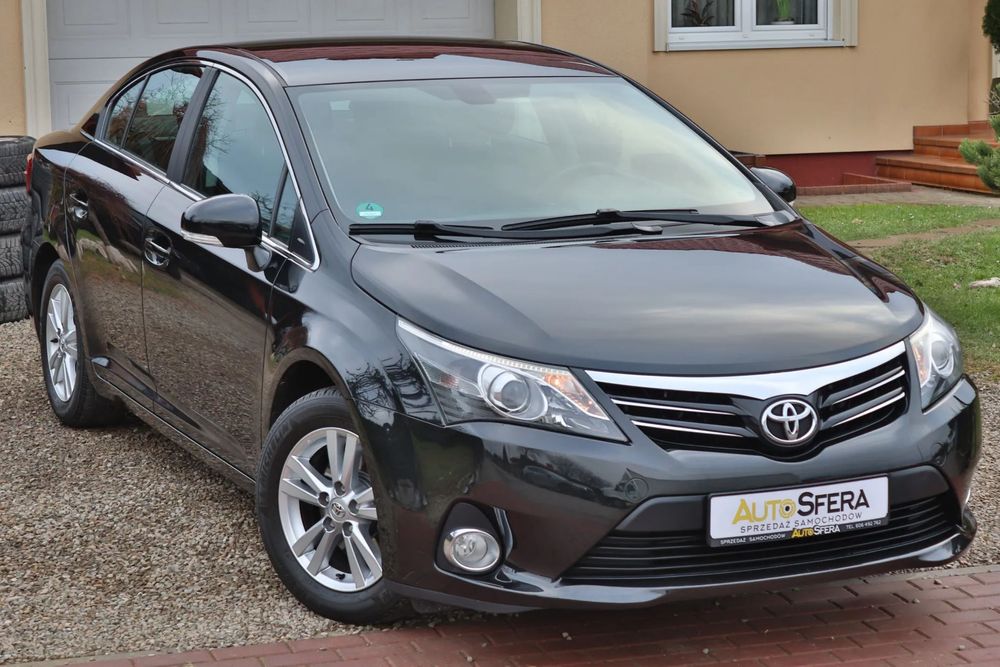 Toyota Avensis 1.8 benzyna • Nowe Sprzęgło • Navi • Salon Niemcy • Kamera • Oryginał