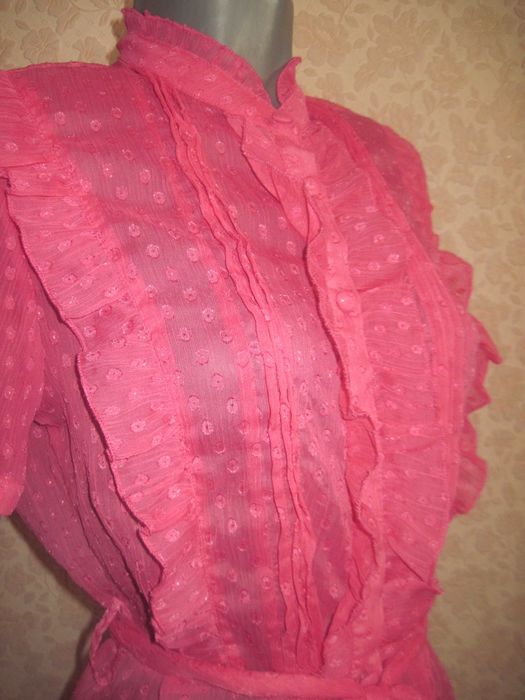 Яскрава літня блуза