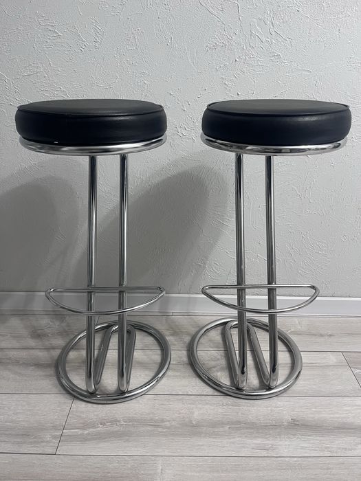 Krzesła barowe / hokery