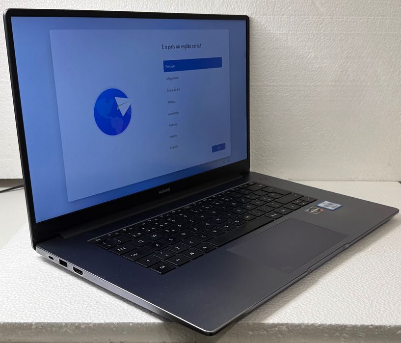 Huawei MateBook D15 Ryzen 7 / 8GB / 512GB SSD
