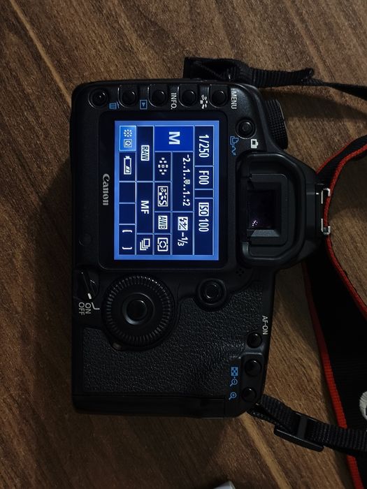 Canon 5D mark II пробіг (53500)