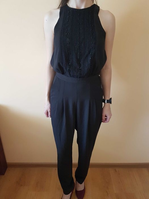 Czarny kombinezon H&M