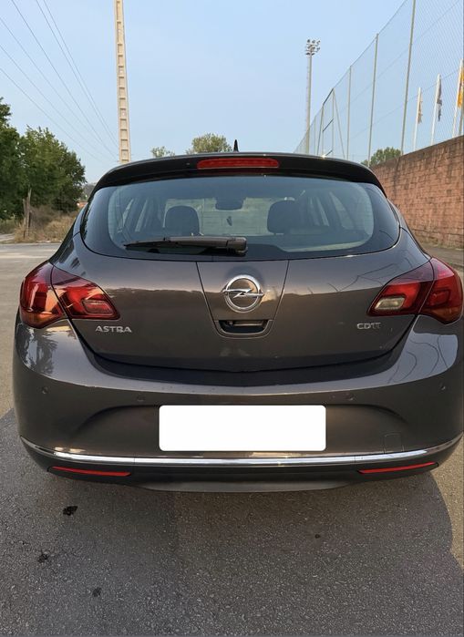 Opel Astra J 1.7 CDTI 131cv | DISTRIBUIÇÃO NOVA | GPS | Revisões em Dia