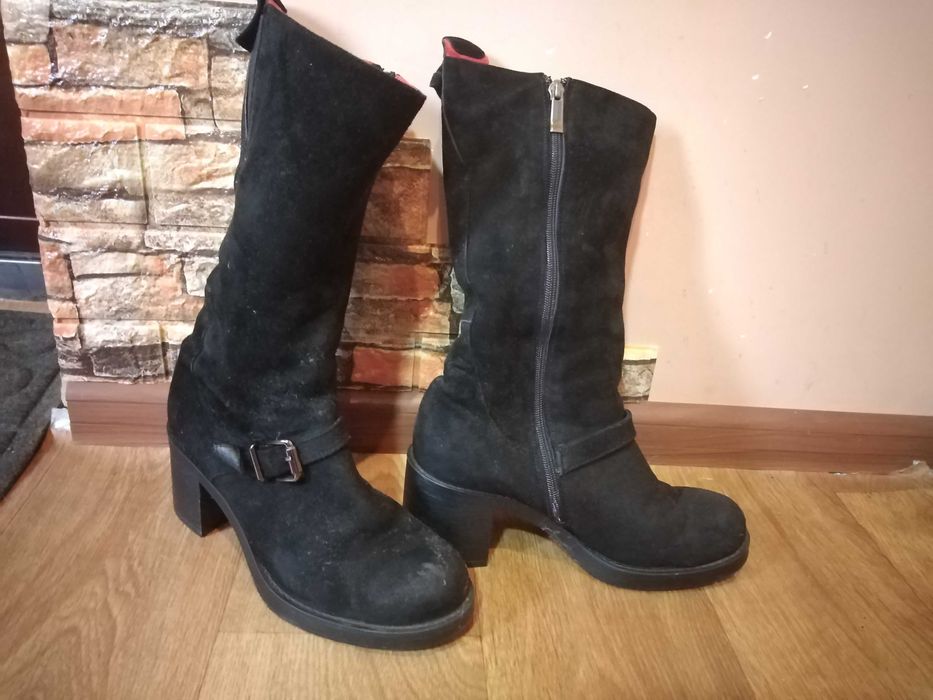 Стильні зимні сапоги