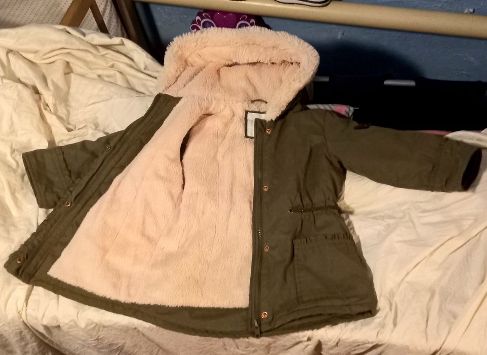 Парка , куртка , шубка. Демі весна осінь