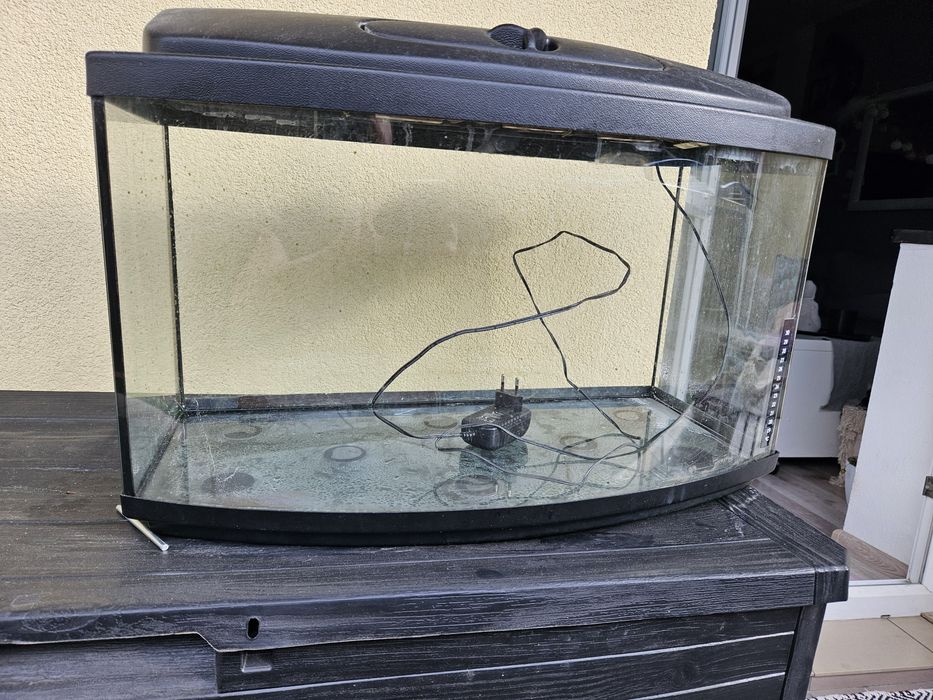 Akwarium profilowane72 l, pokrywa, oświetlenie led