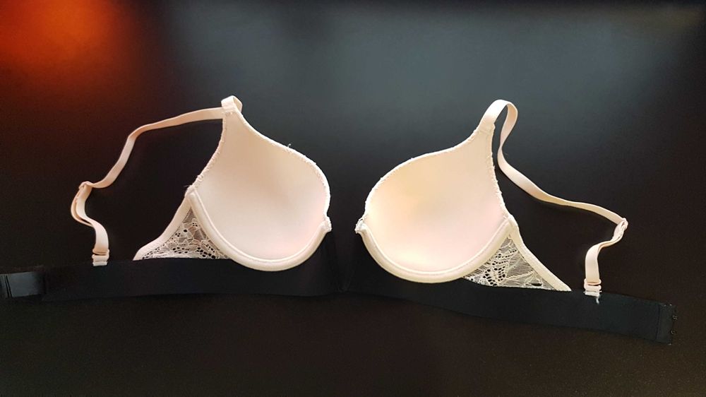 biustonosz stanik usztywniany Reserved 70B