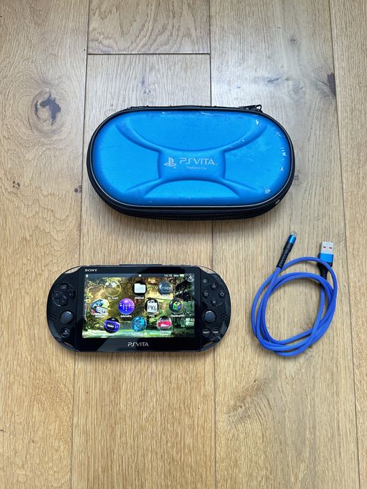 PS Vita Slim (128Gb, 500+ Jogos, GTA, Uncharted, Bully, etc)