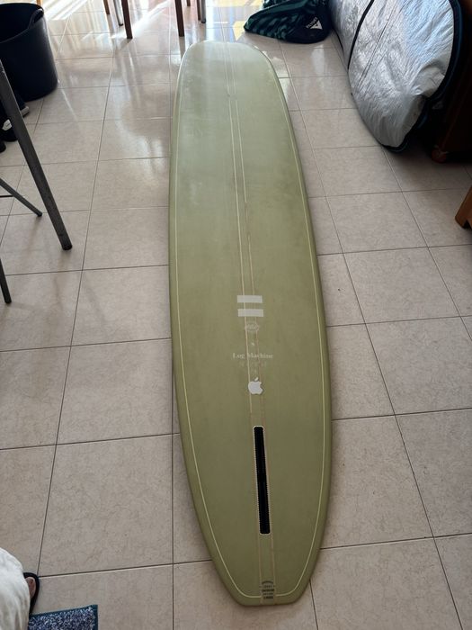 Longboard Log Machine 9’6” — 72,4L — Estado impecável