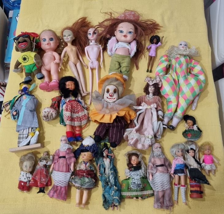 Bonecas várias valor vários