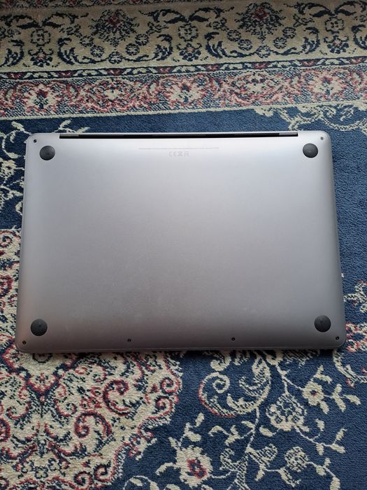 MacBook Pro 13 calowy