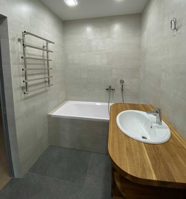 Продаж квартири, Брюховичі