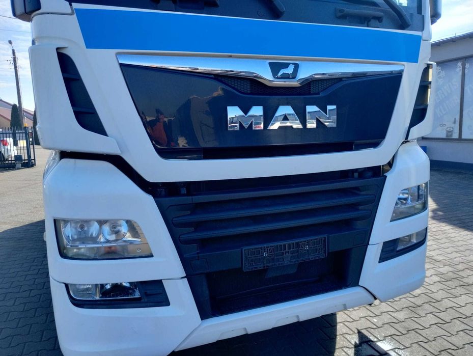 zderzak przód prawy narożnik lampa przód prawa LED MAN TGX LIFT 2018r.