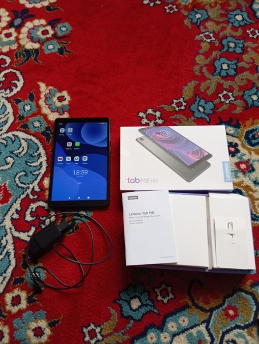 Планшет Lenovo. tab M8