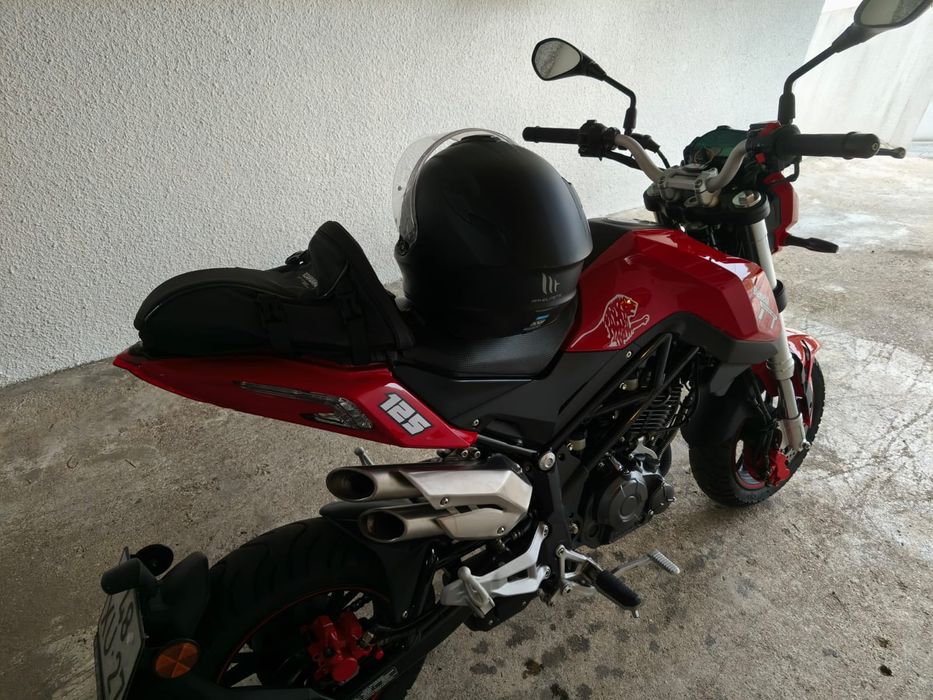 Benelli TNT 125 como nova