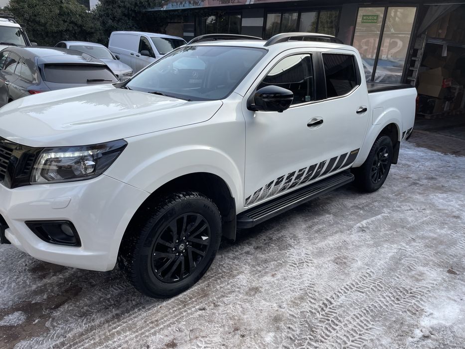 Nissan Navara Salon Pl Fvat23 Nguard pickup