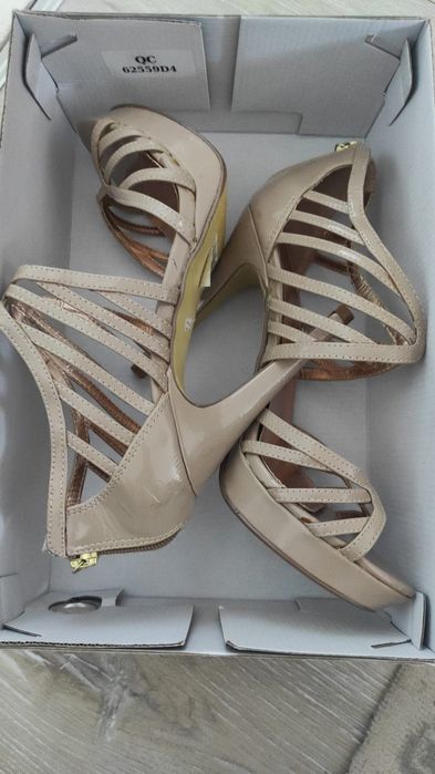 Szpilki 12 cm Firma Dorothy Perkins