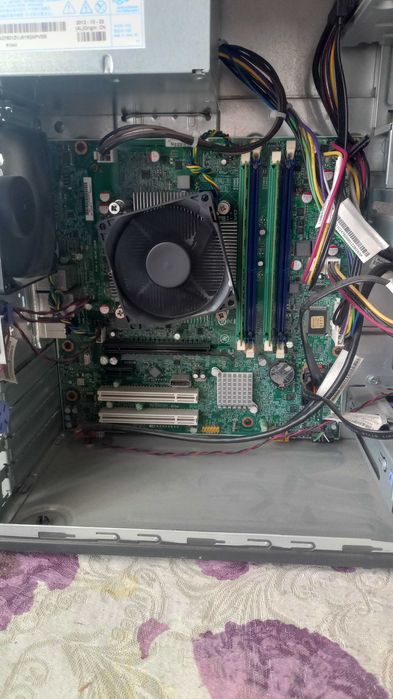 ПК( Intel® Core™ i3-3220 , 4/250 Gb)+монітор 22".