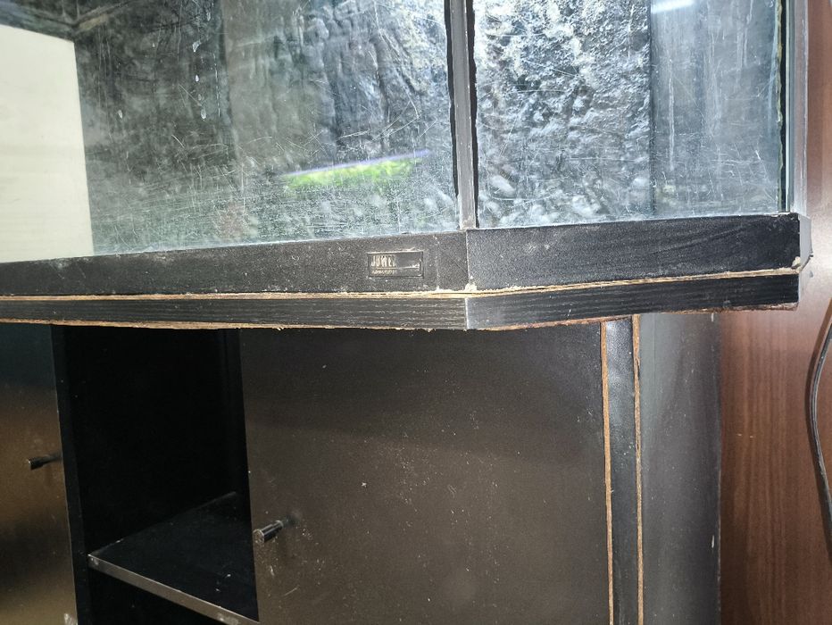 Akwarium JUWEL ok. 200 l. z szafką  120x40x50