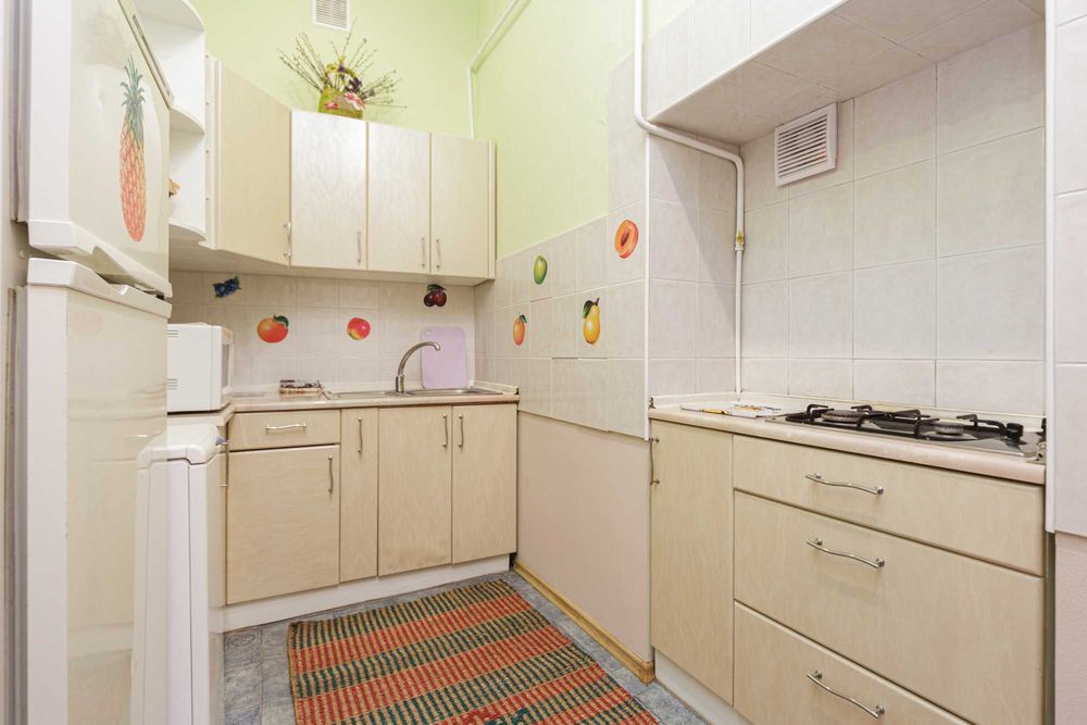 В центре Одессы, Дерибасовская 3 мин,от хозяина