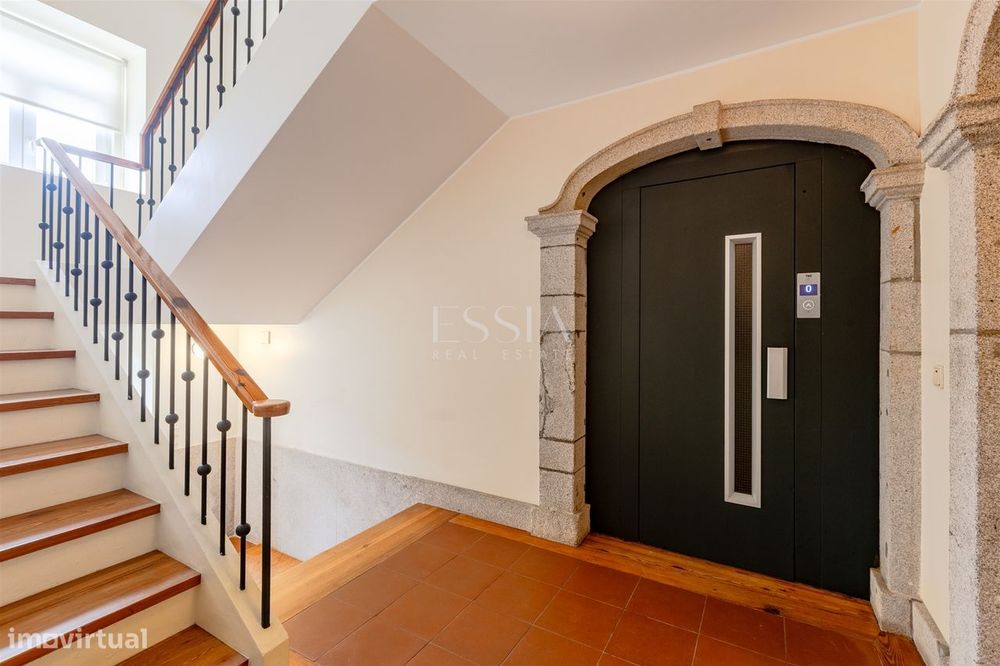 Apartamento T4 na Foz Velha a 150 metros do mar