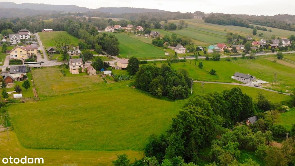 Działka budowlano-rolna 1,23 ha | 30,35 ar UM - Więcej