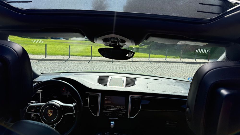 Porsche Macan S 3.0 V6 - Full Extras