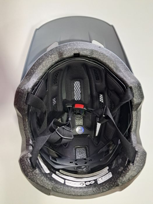 Capacete Influx Bell - MIPS cor cinzento