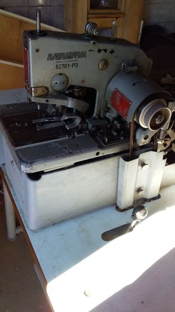 Продам глазковую петельную машину Minerva P 3