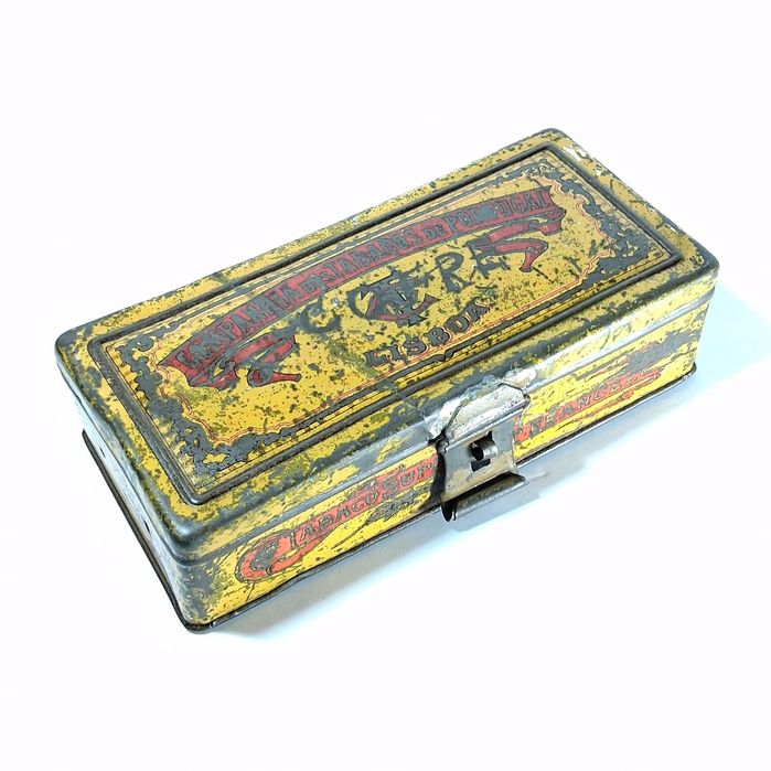 Lata antiga Companhia de Tabacos de Portugal