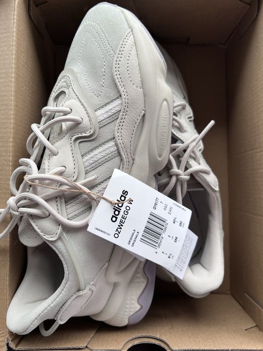 Кросівки adidas ozweego