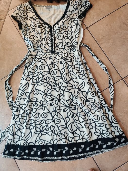 Стильні жіночі плаття ,S