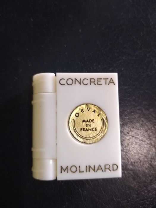 Embalagem de perfume sólido