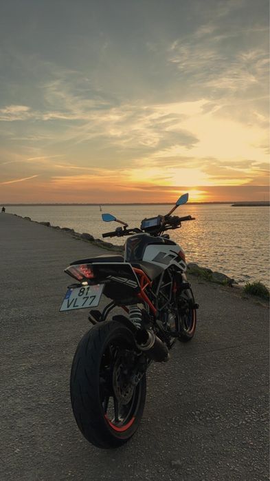 Ktm duke  125