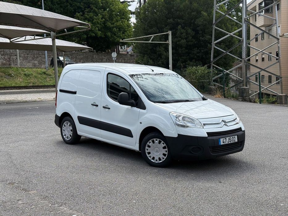 Citroën Berlingo 1.6 HDI 3 Lug forrada alcatifa