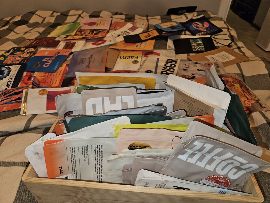 Sprzedam puste opakowania po kawie