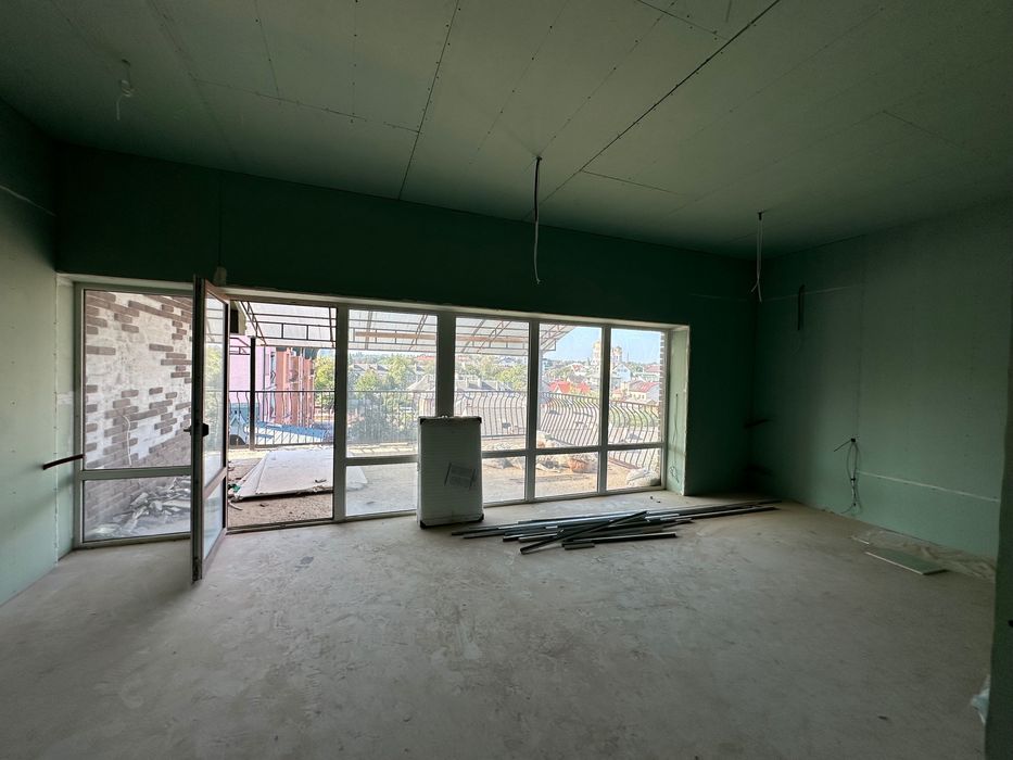 квартира в двох рівнях в центрі міста.