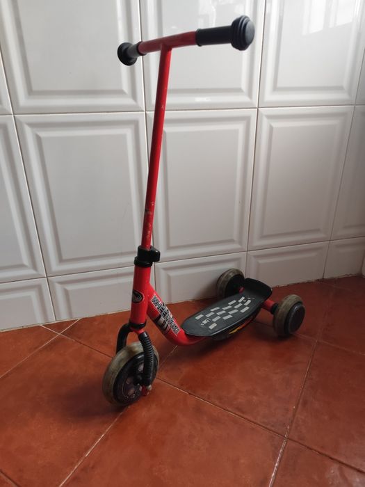 Trotinete vermelha