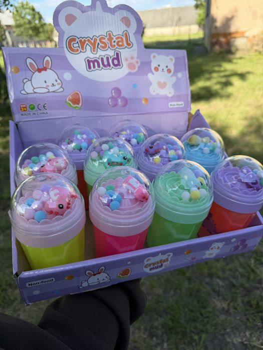 Toy slime z kulkami i figurka