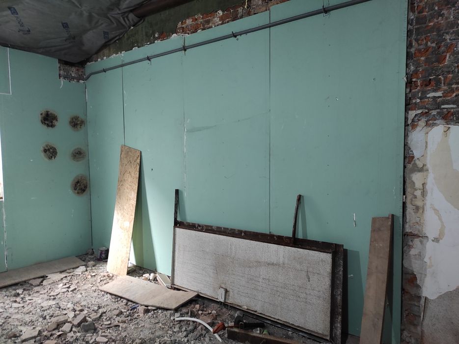 Продам помещение 87 м2 центр за Пассажем 1 эт неж.ф. под ремонт